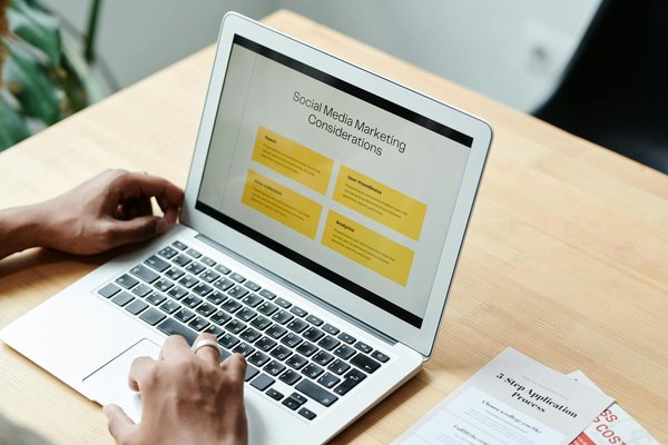 Cours d'arabe en ligne : un apprentissage accessible pour tous