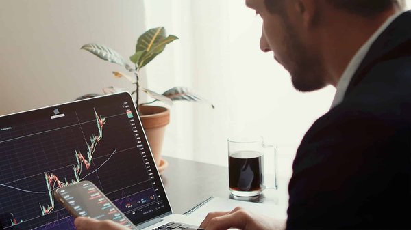 Comment utiliser les analyses prédictives pour affiner votre stratégie marketing ?
